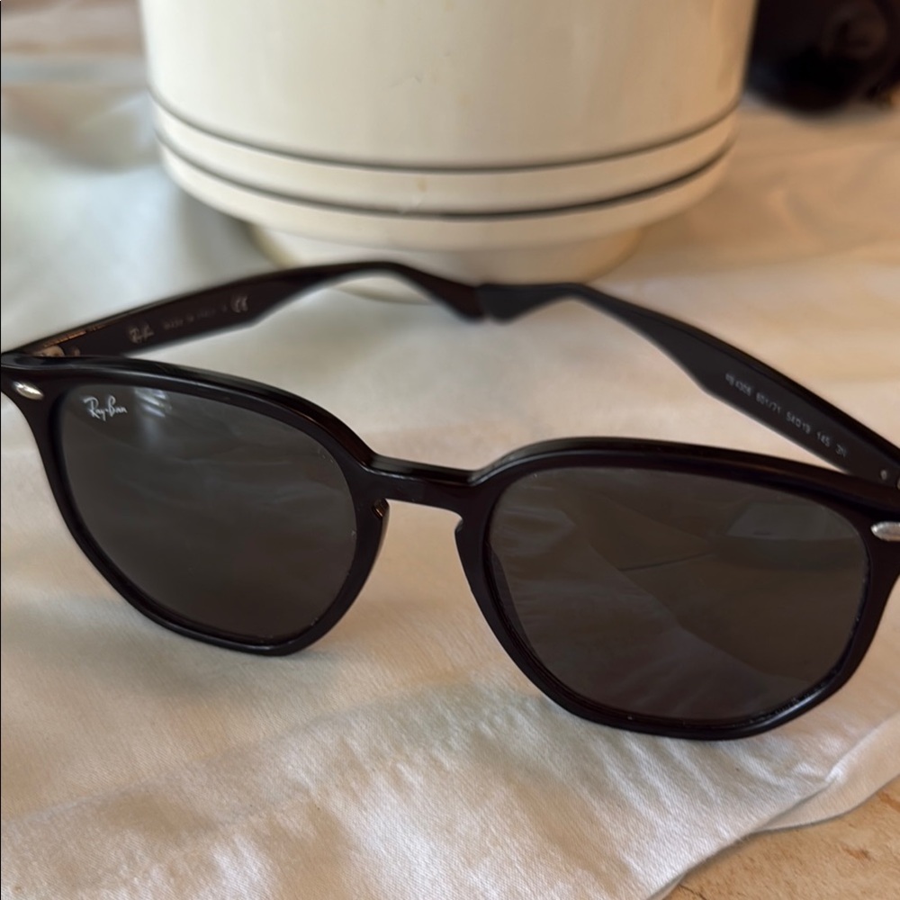 Ray-Ban Black Sunglasses 4306